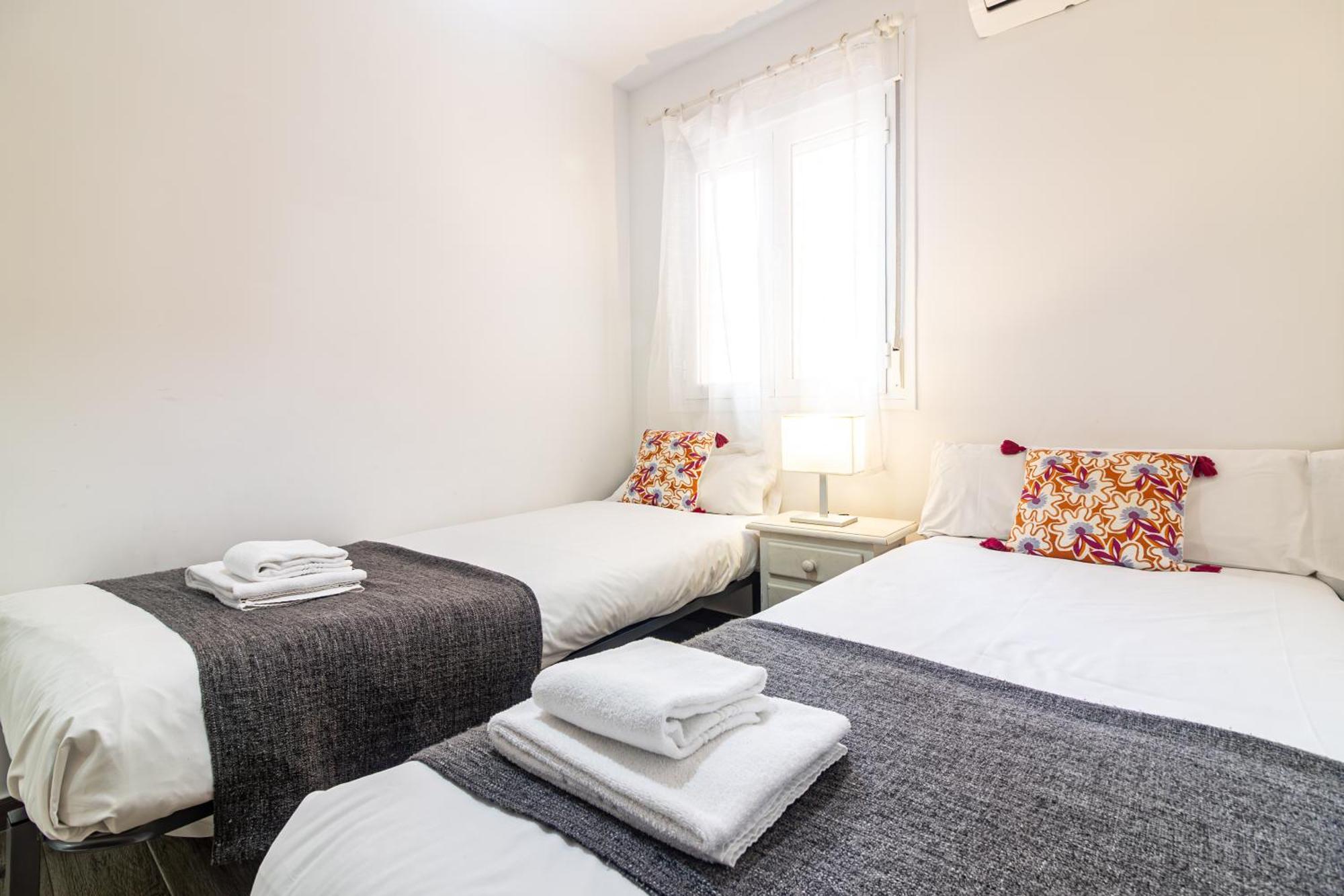 Malaga Center Flat Beach & Terrace المظهر الخارجي الصورة